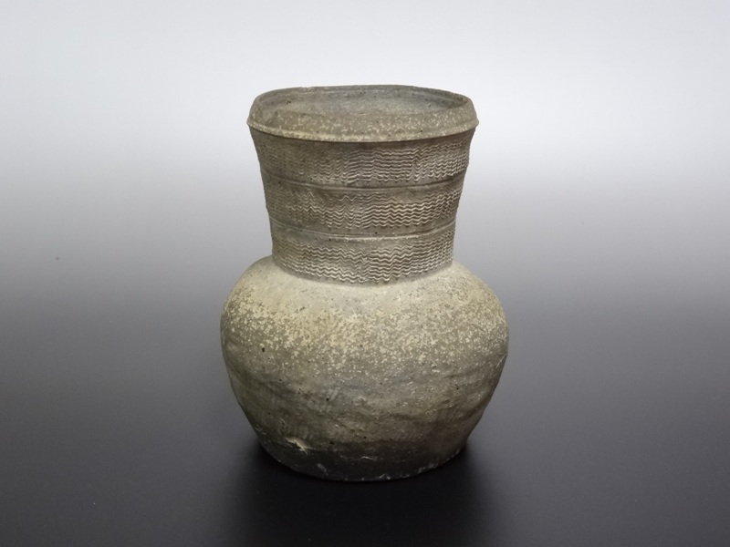 須恵器 波状文長頸壺 仙遊洞